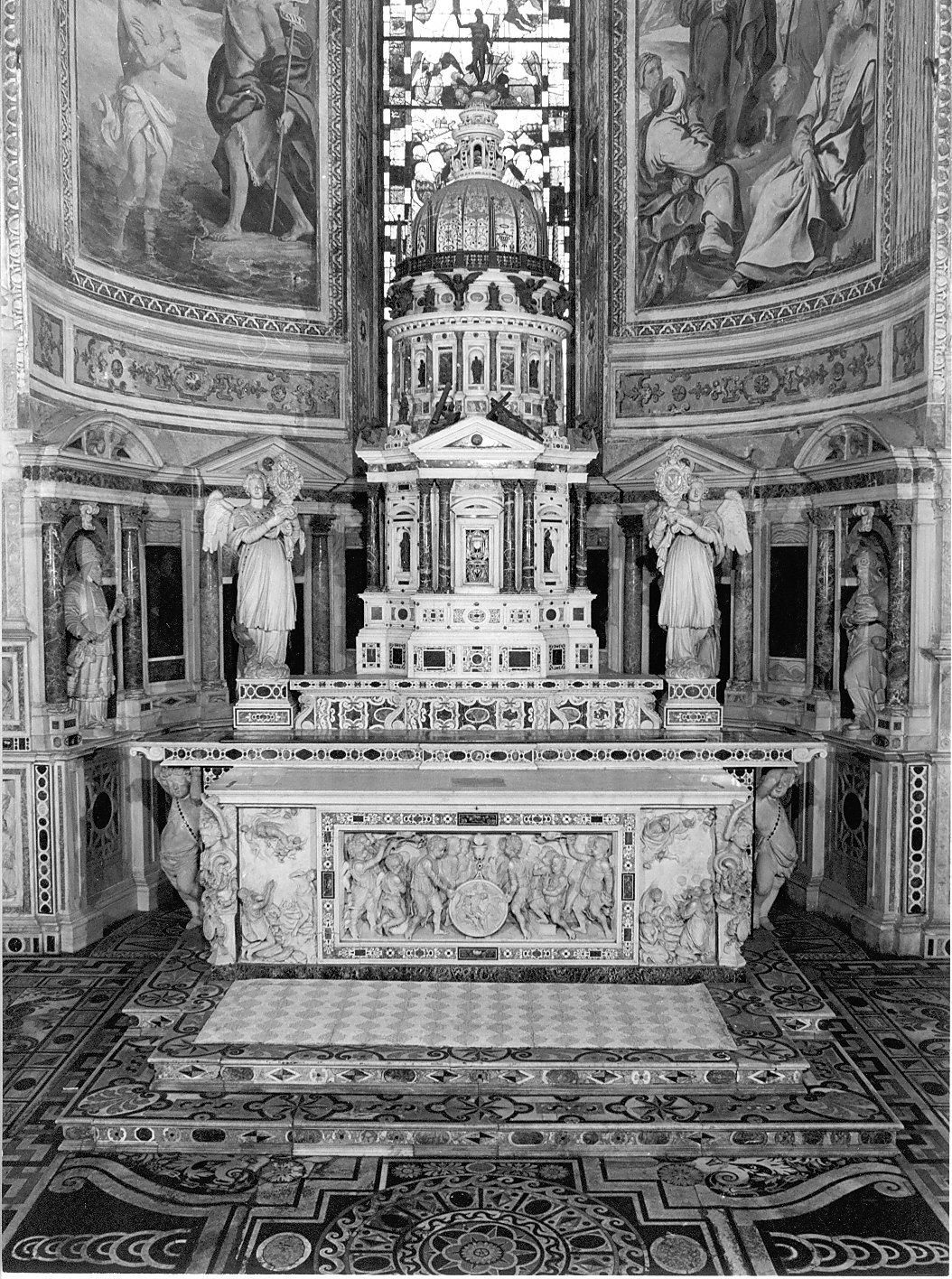 altare maggiore, insieme di Volpi Ambrogio (seconda metà, inizio sec. XVI, secc. XVI/ XVII, sec. XVII)