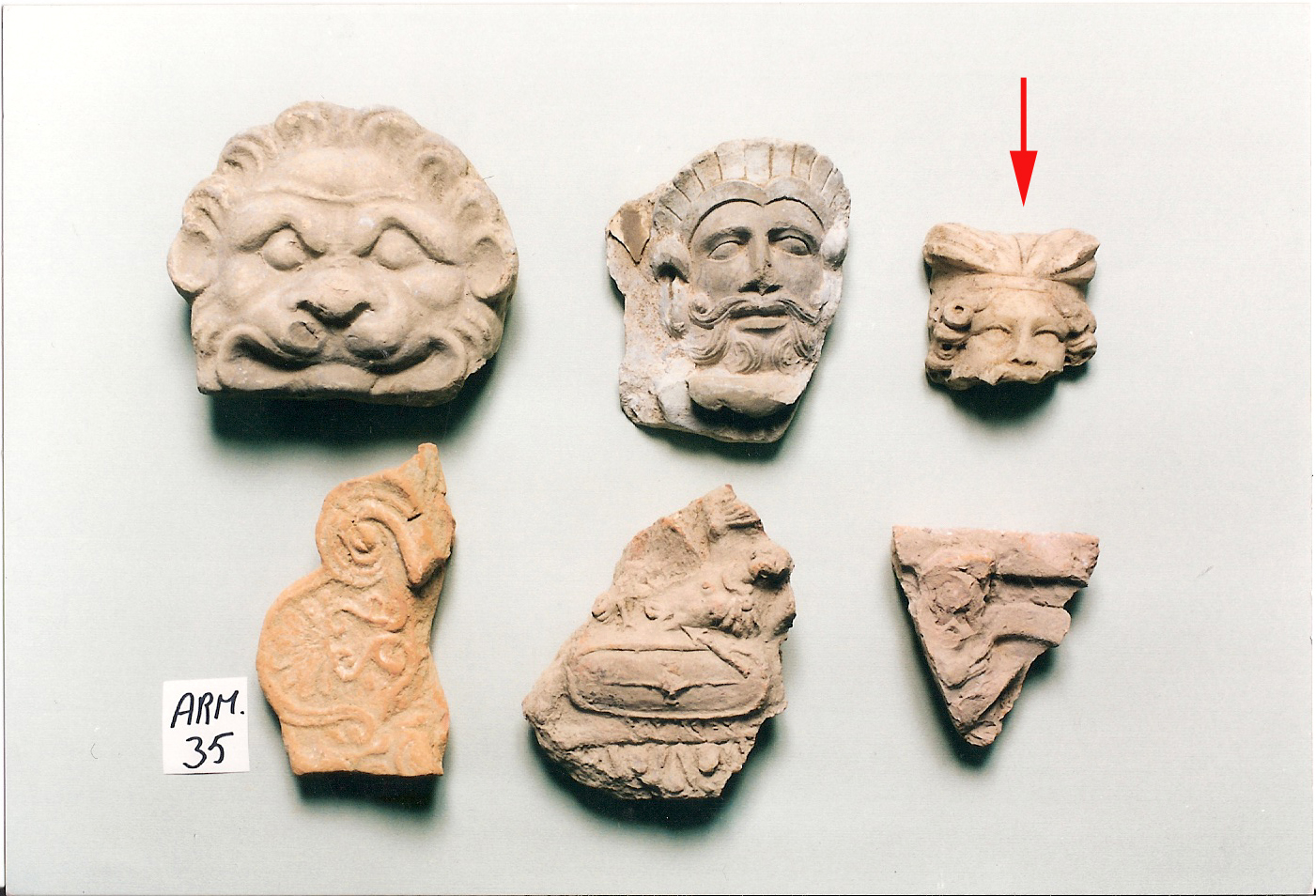 testa, femminile /frammento (I-II sec. d. C)