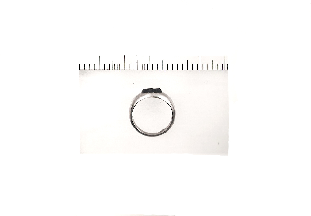 anello, a castone (II sec. d. C)