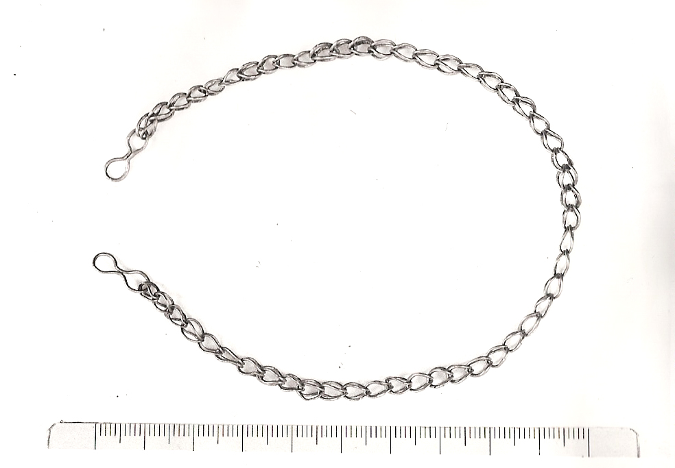 collana, a maglie (II-III sec. d. C)