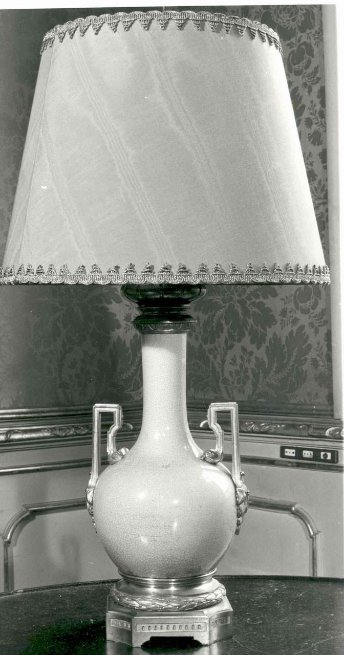 LAMPADA DA TAVOLO, opera isolata - produzione francese (seconda metà sec. XIX)