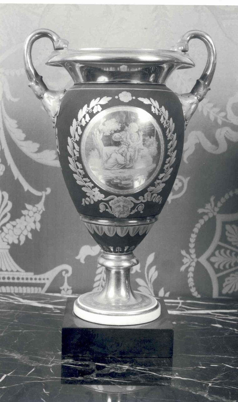 MADONNA CON BAMBINO (VASO, opera isolata) - manifattura francese? (primo quarto sec. XIX)