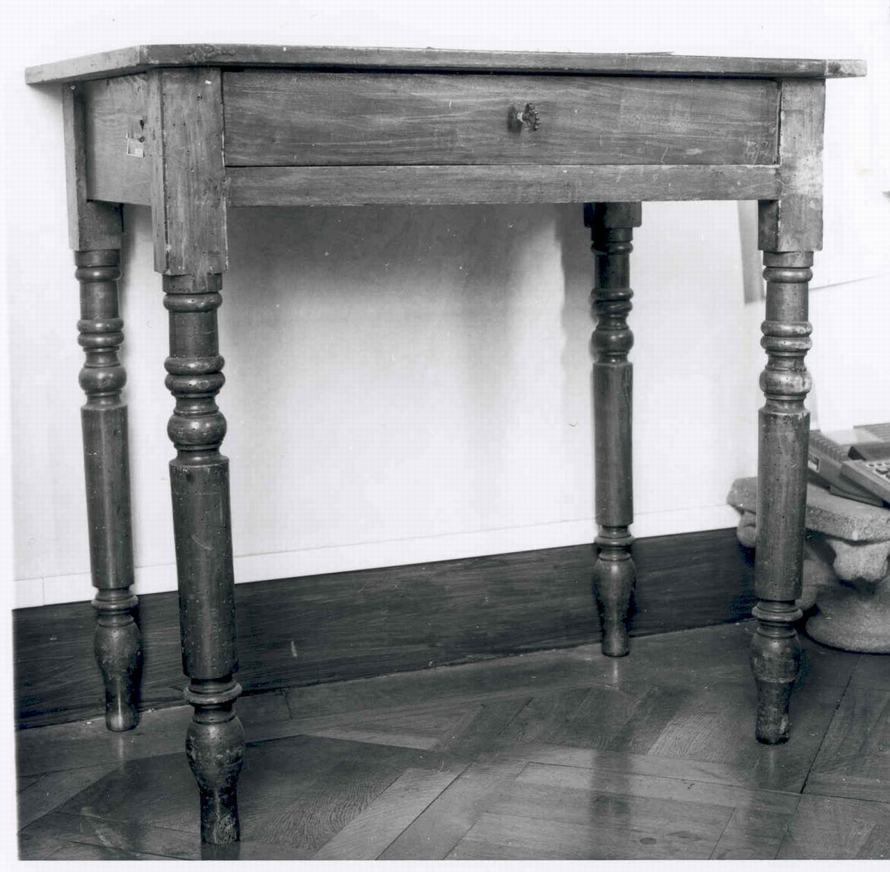 TAVOLINO SCRITTOIO, opera isolata - ambito piemontese (terzo quarto sec. XIX)