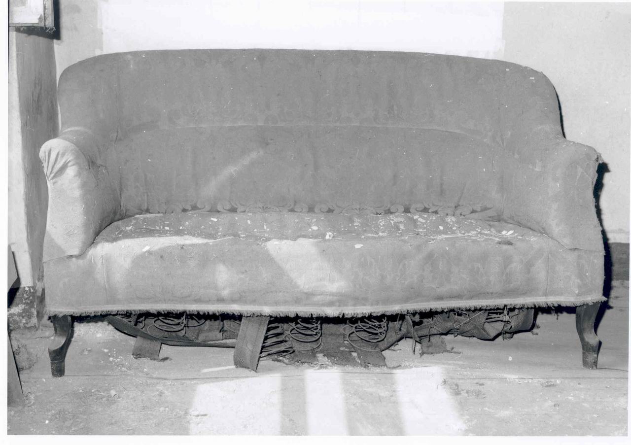 DIVANO, opera isolata - ambito piemontese (ultimo quarto sec. XIX)
