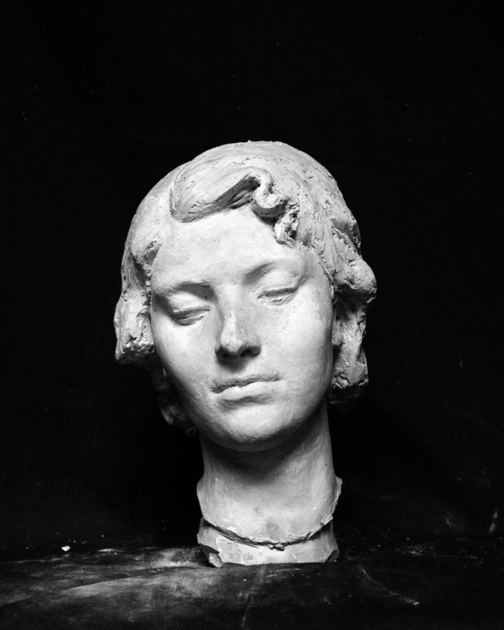 La signora Franchi (scultura, opera isolata) di Griselli Italo Orlando (sec. XX)