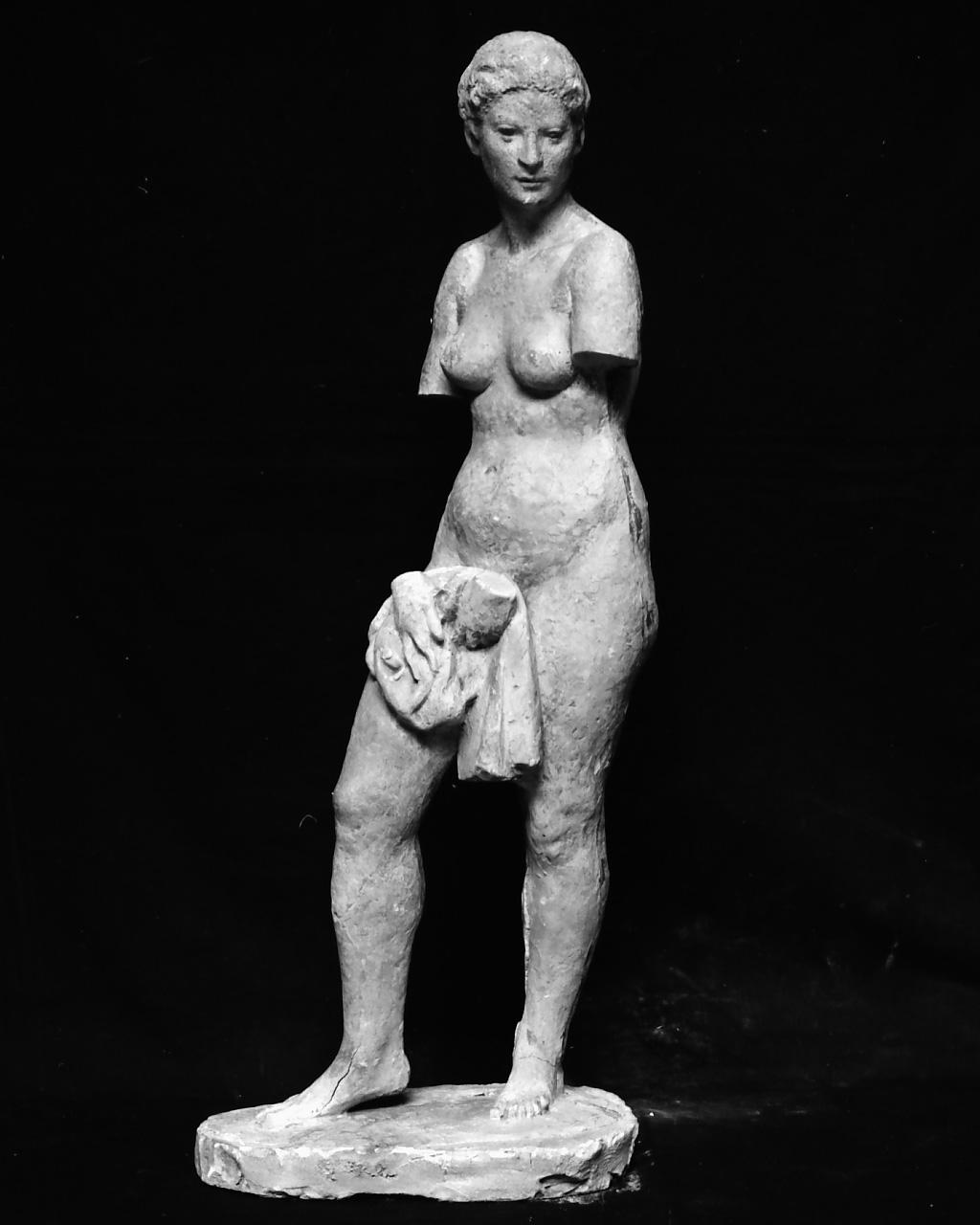 figura femminile nuda (scultura, opera isolata) di Griselli Italo Orlando (sec. XX)
