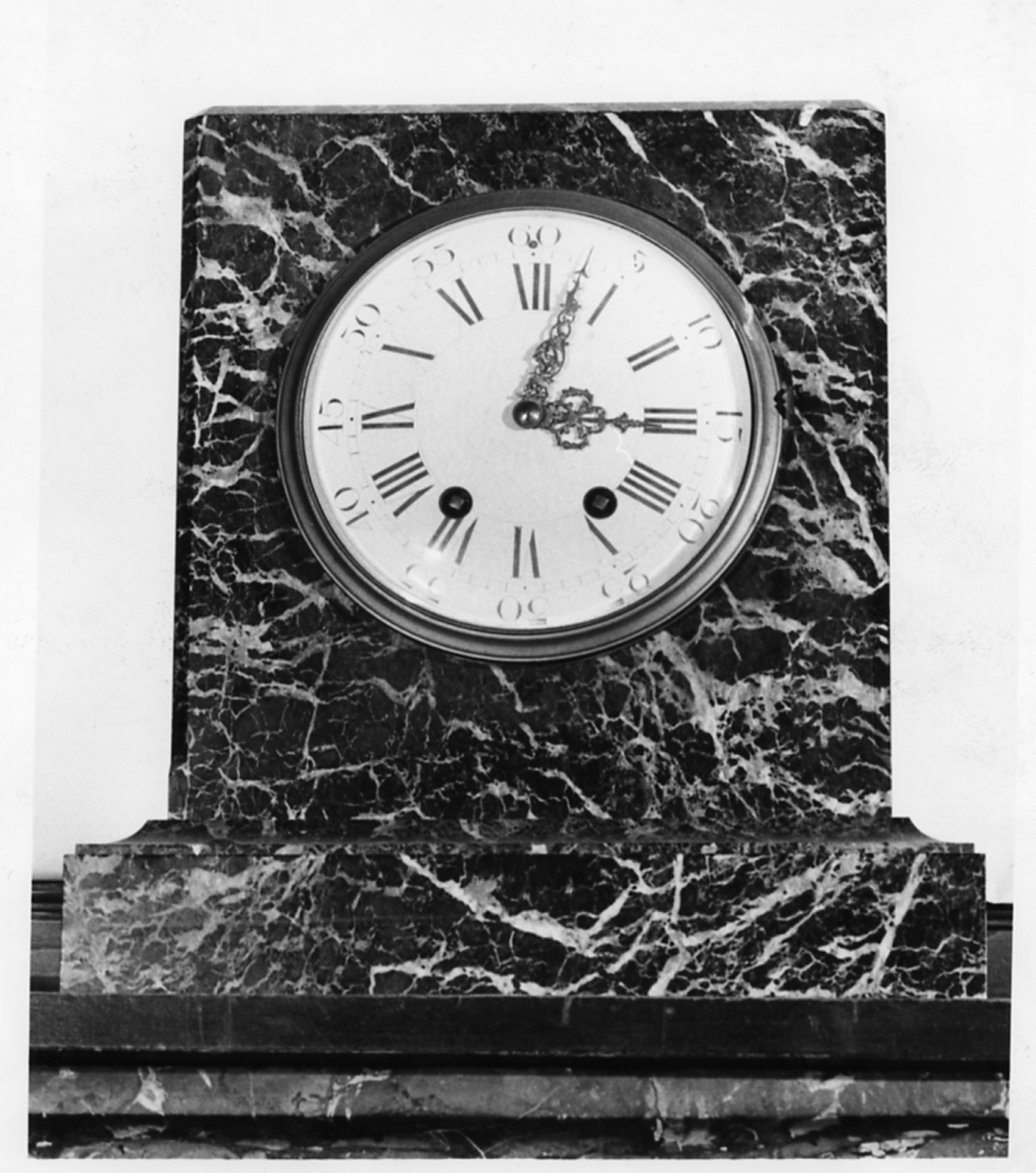 orologio - da mensola, opera isolata - manifattura francese (seconda metà sec. XIX)