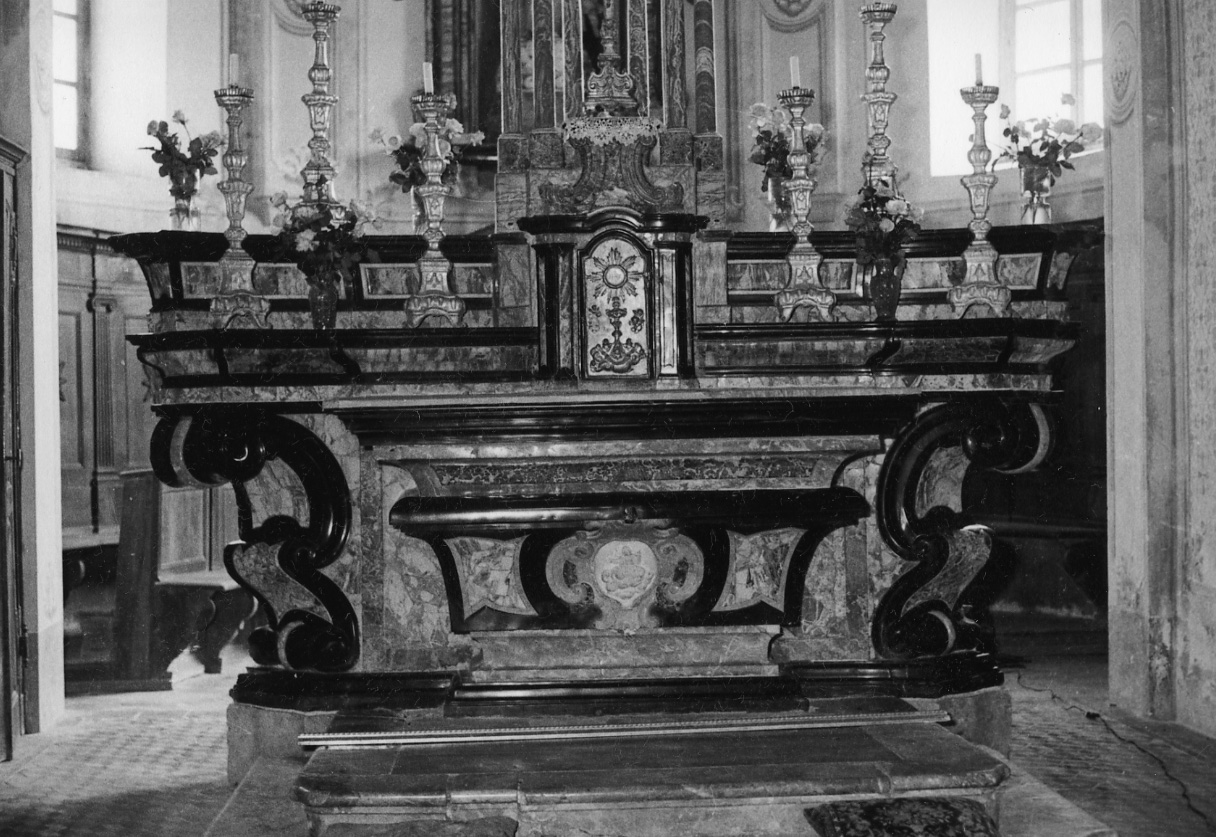 altare maggiore di Giudice Carlo (metà sec. XVIII)