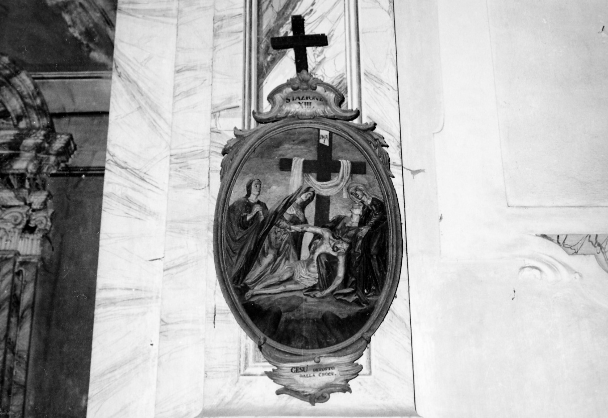 stazione XIII: Gesù deposto dalla croce (dipinto, elemento d'insieme) di Serpentiere Pietro Antonio (attribuito) (sec. XVIII)