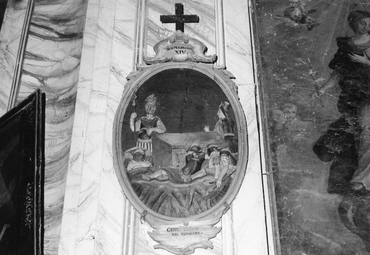 stazione XIV: Gesù deposto nel sepolcro (dipinto, elemento d'insieme) di Serpentiere Pietro Antonio (attribuito) (sec. XVIII)