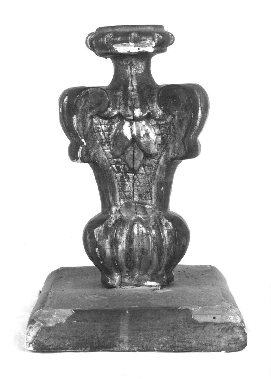 vaso d'altare, serie - bottega piemontese (terzo quarto, prima metà sec. XVIII, sec. XX)