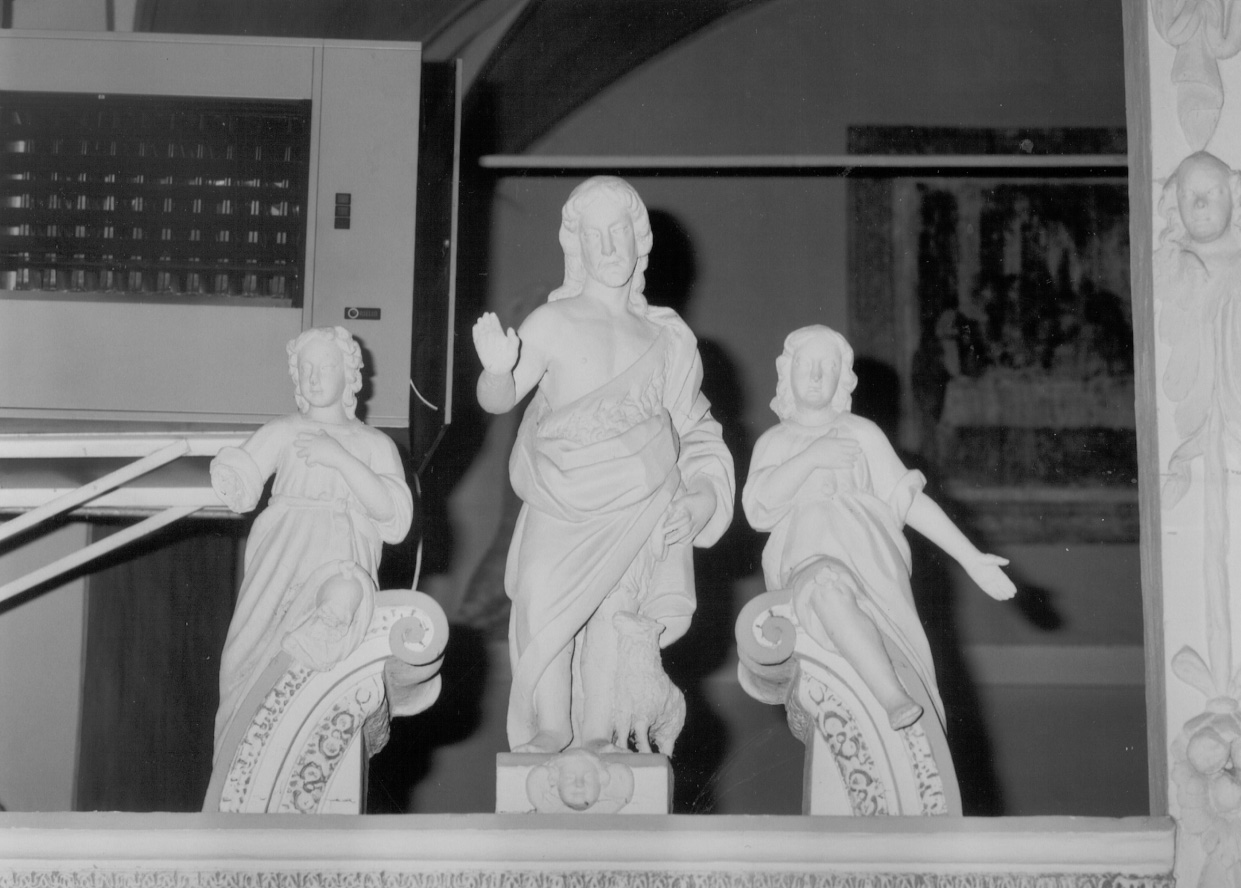San Giovanni Battista e angeli (gruppo scultoreo, elemento d'insieme) - bottega piemontese (prima metà sec. XVII)
