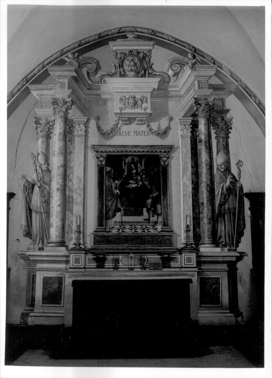 finto altare con due santi vescovi (dipinto murale, opera isolata) - ambito piemontese (metà sec. XVIII)