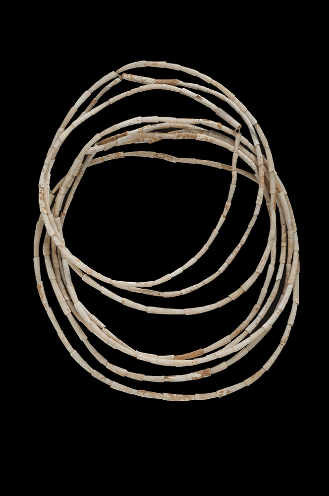 collana - cultura di Bonu Ighinu (V millennio a.C)