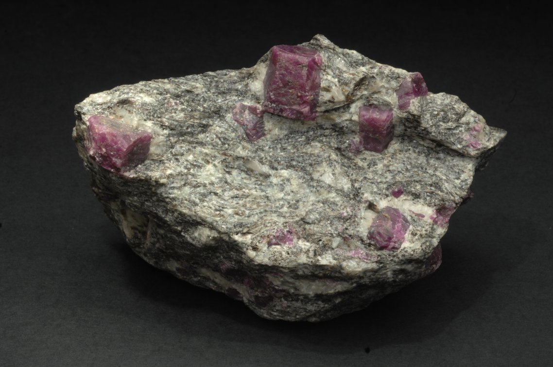 CORINDONE (esemplare)