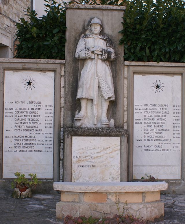 figura di soldato: fante (scultura, elemento d'insieme) - bottega Italia meridionale (primo quarto XX)