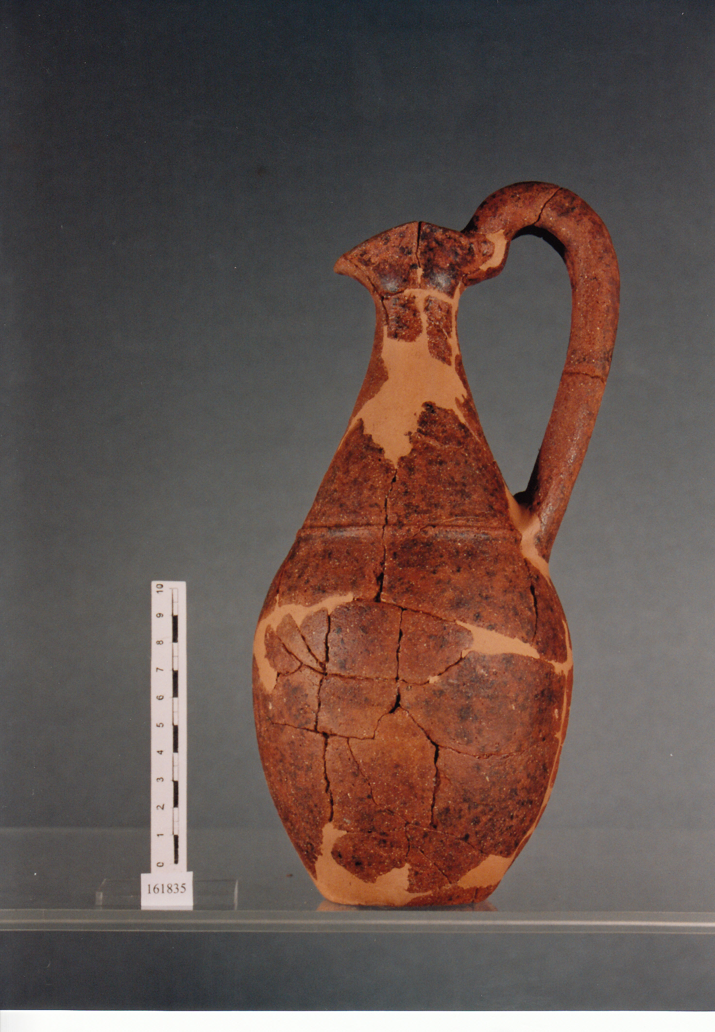 brocca, forma 26 - civiltà fenicia (ultimo quarto VII sec. a.C)
