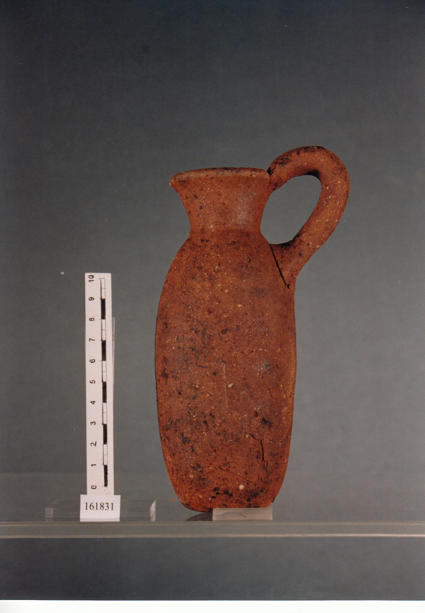 brocca, forma 21 - civiltà fenicia (ultimo quarto VII sec. a.C)