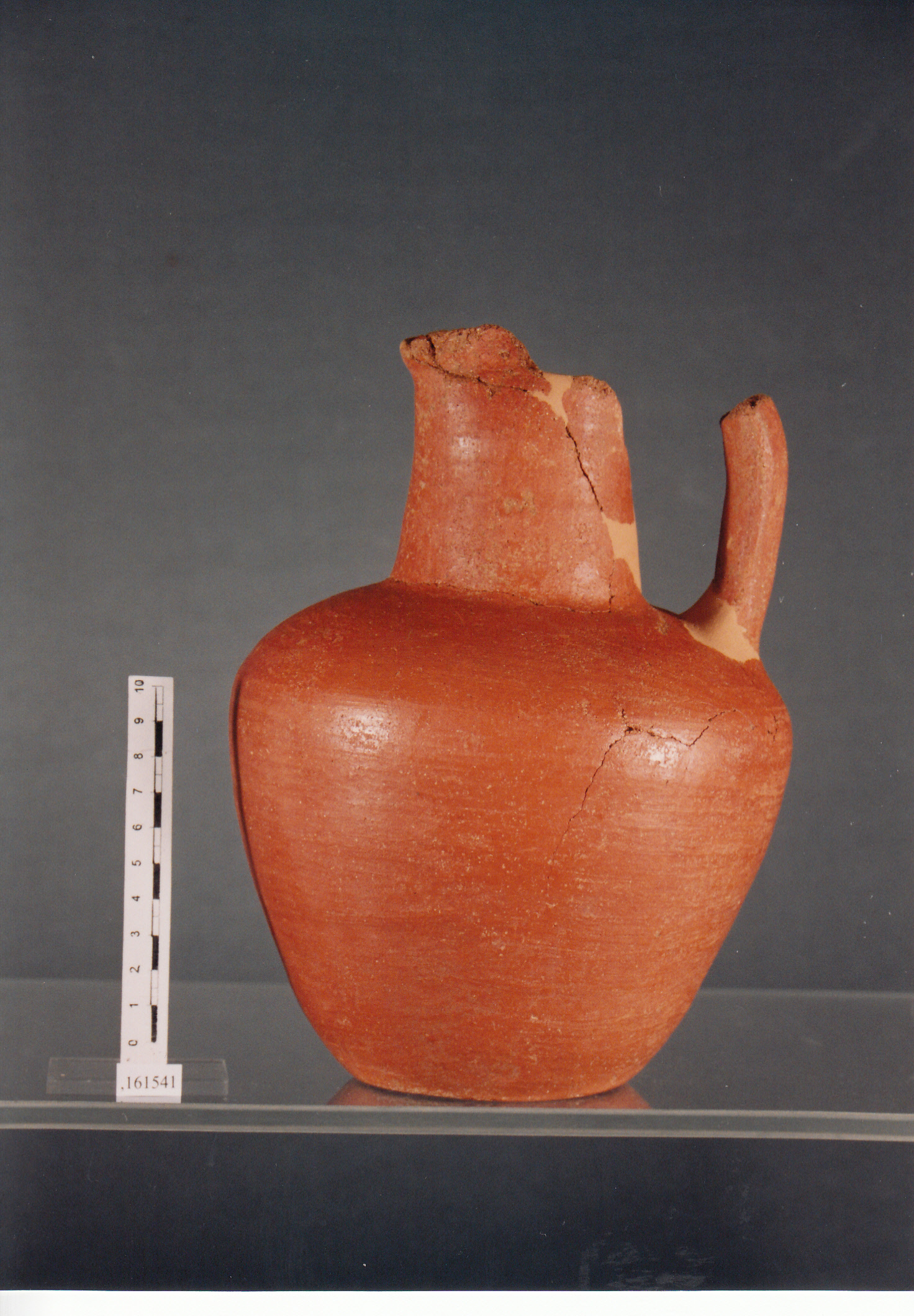 brocca, bilobata - civiltà punica (seconda metà VI sec. a.C)