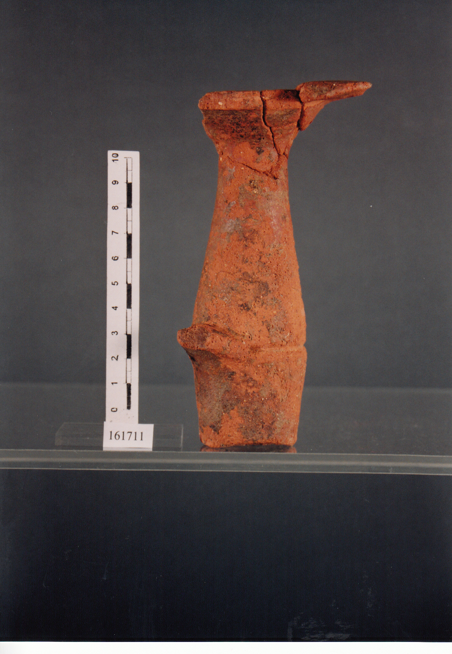 brocca, forma 16, brocca con orlo a fungo - civiltà fenicia (ultimo quarto VII sec. a.C)