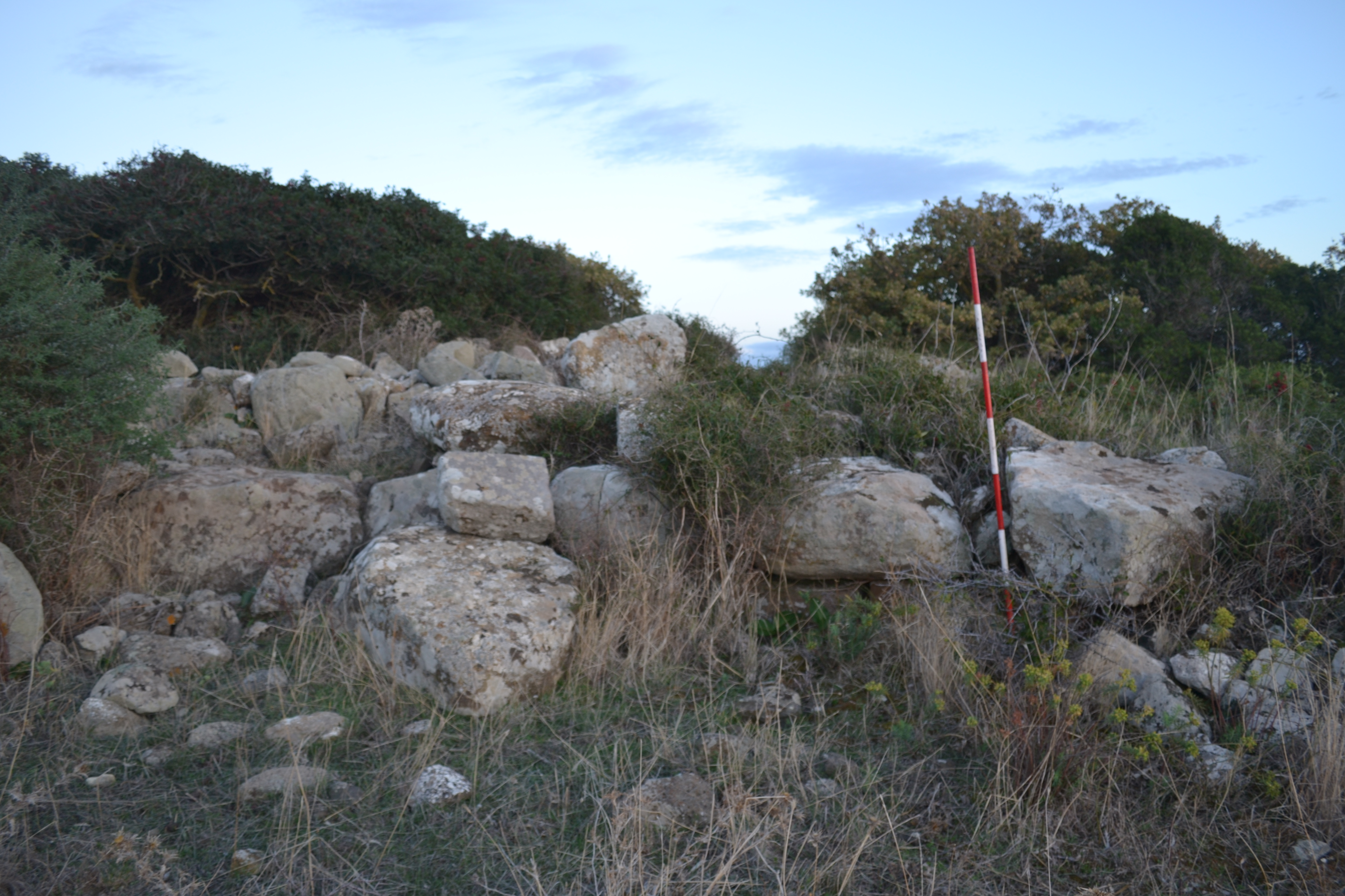 Nuraghe Cuccuru Ruinas (nuraghe, monumento) - Barumini (VS)  (Bronzo medio Bronzo recente)