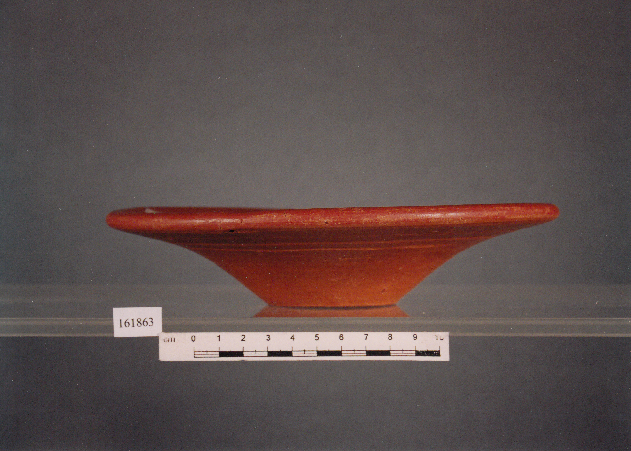 piatto, piatto ombelicato - civiltà fenicia (VII sec. a.C)