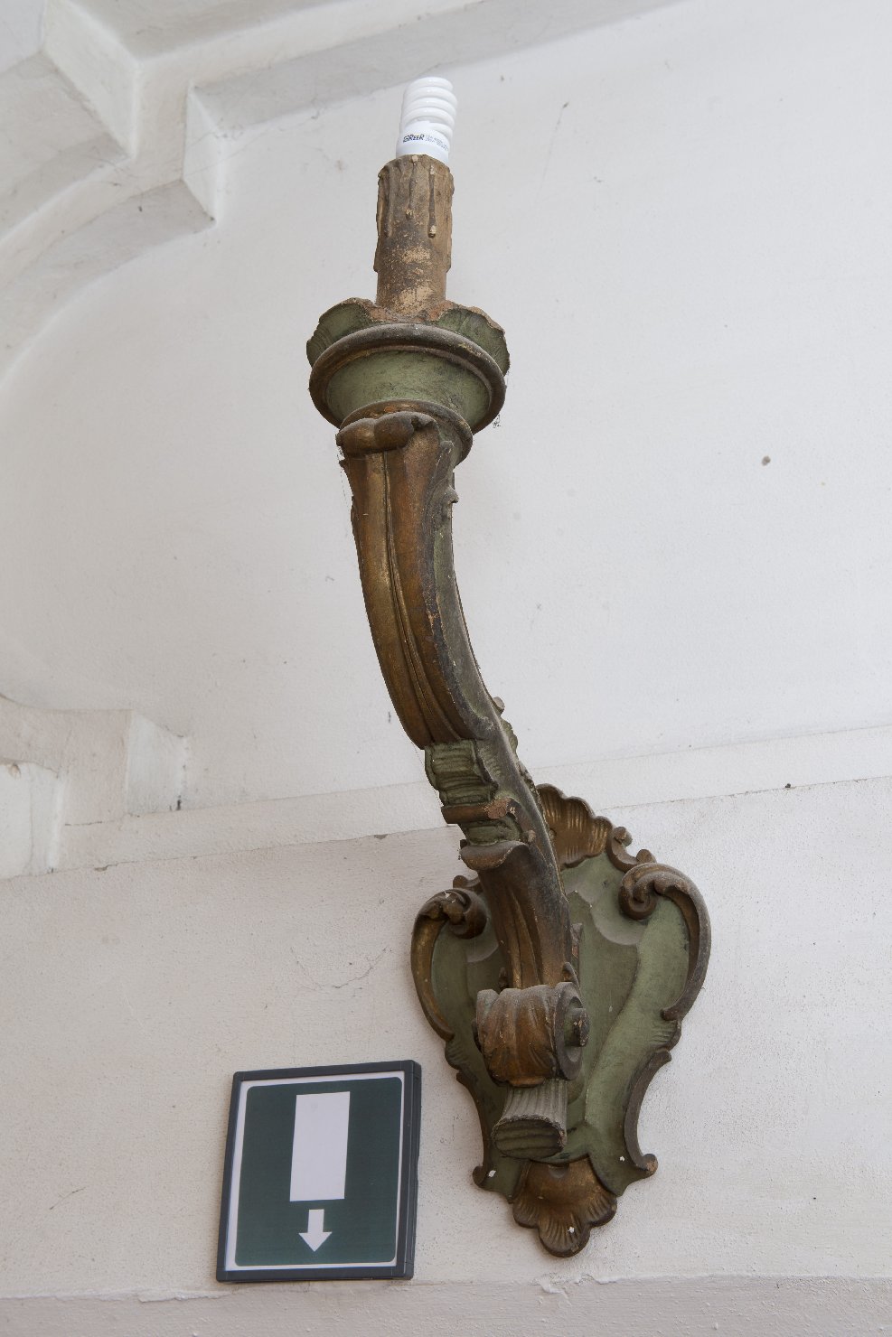 candeliere da parete di chiesa - bottega emiliana (fine secc. XVIII)