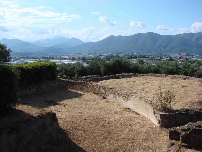 Anfiteatro (anfiteatro, luogo ad uso pubblico) - Albenga (SV)  (Età romana imperiale)