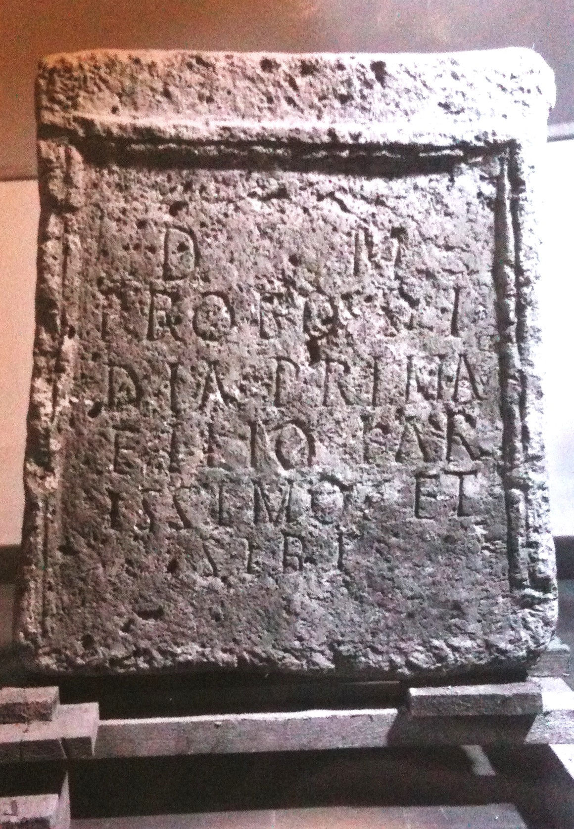cippo, funerario (fine/ inizio secc. II d.C./ III d.C)