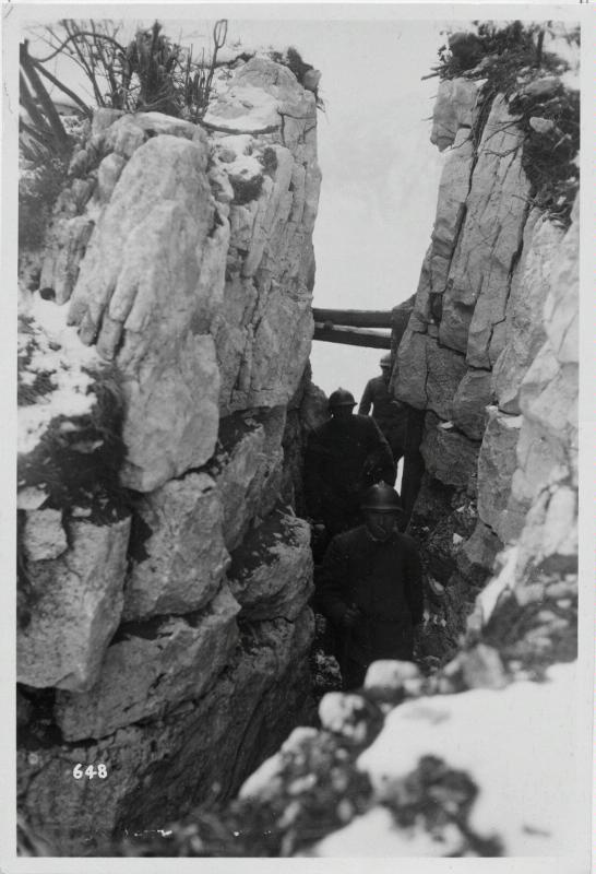 Monte Cengio - camminamenti - crepacci - 1918 (positivo) di Marzocchi, Luigi (primo quarto XX)