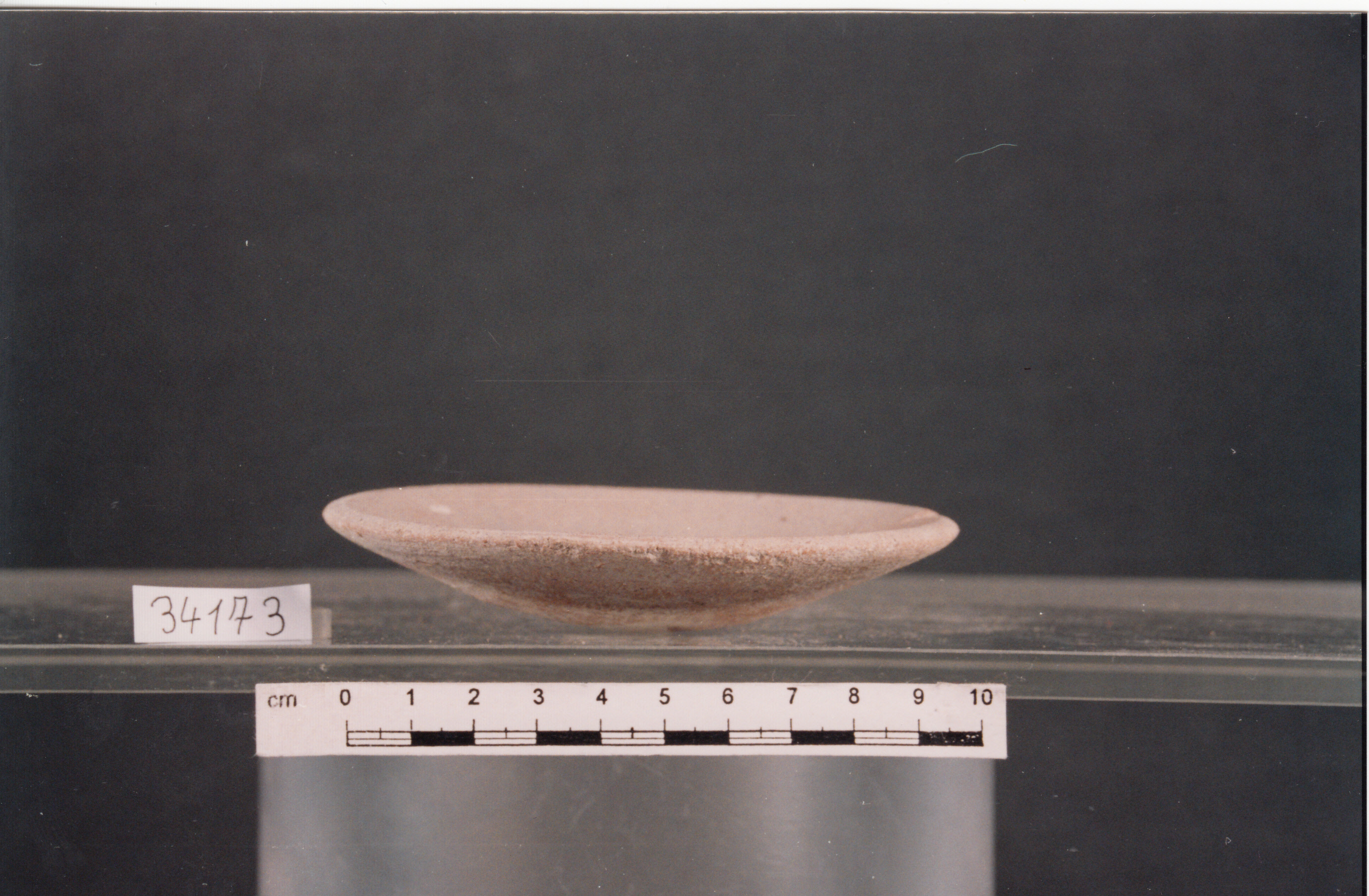 piatto-coperchio - civiltà punica (VII/VI a.C)