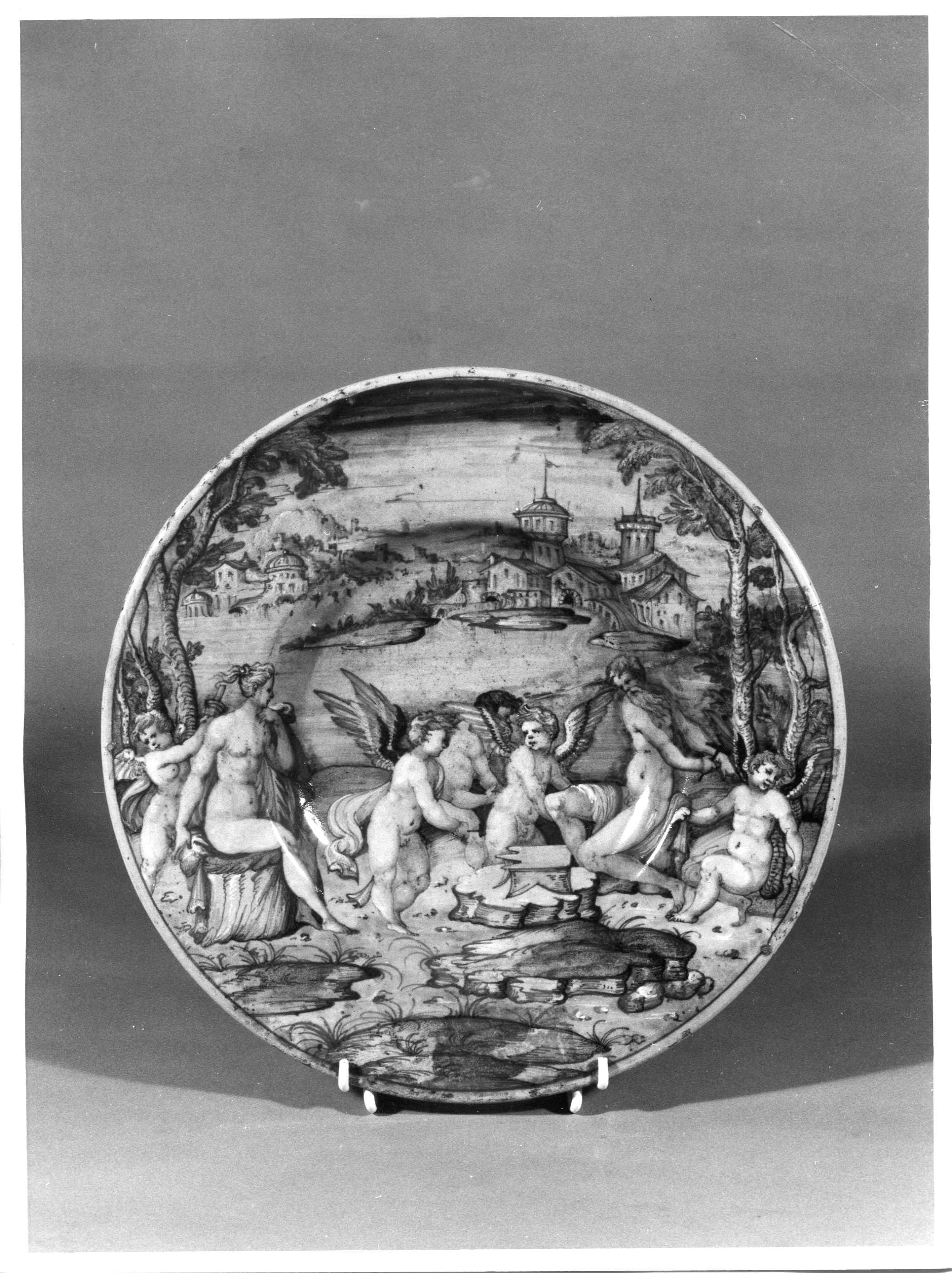 Scena di battaglia (piatto, opera isolata) di Fontana Orazio (bottega) - manifattura italiana (metà sec. XVI)