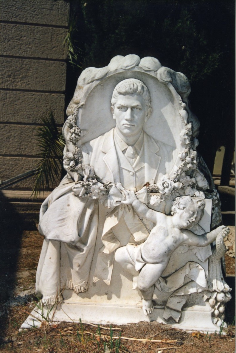 ritratto d'uomo (monumento funebre, frammento) di Sartorio Giuseppe (sec. XIX)