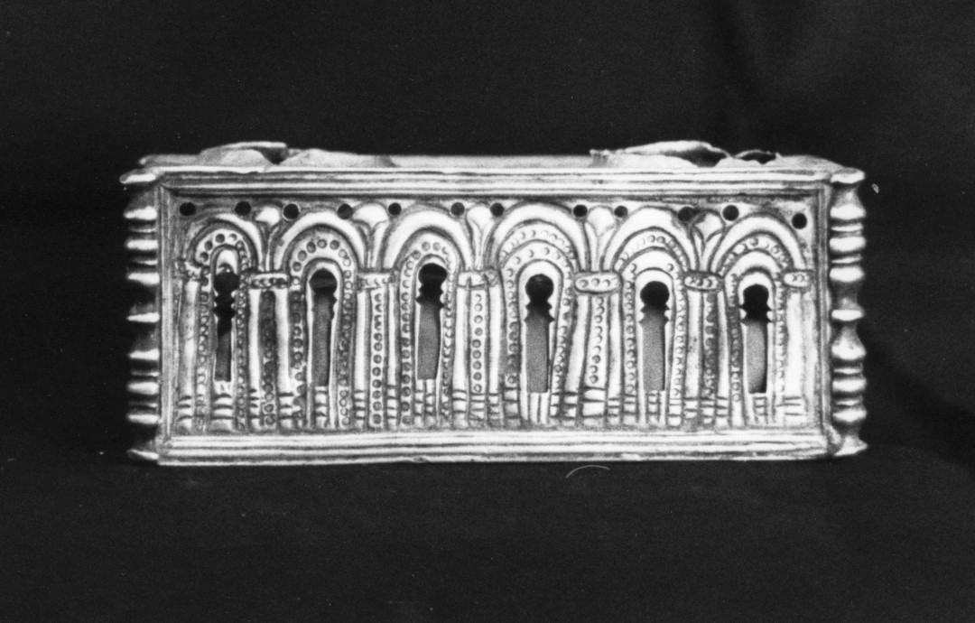 custodia - di vasetti per oli santi - bottega sarda (sec. XVII)