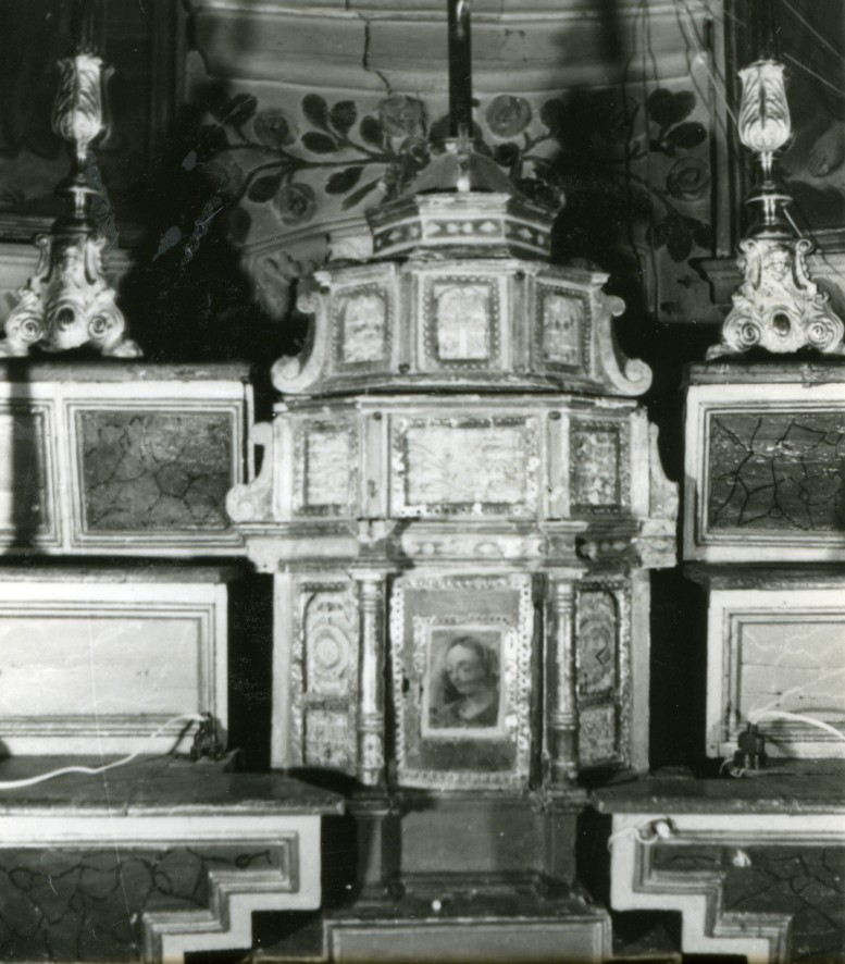 tabernacolo - a tempietto di Floris Antonio (attribuito) (inizio sec. XVIII)