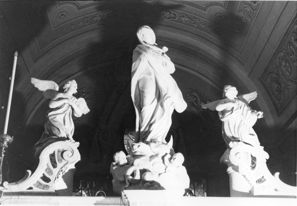 Madonna Immacolata e angeli (gruppo scultoreo, insieme) - bottega piemontese (fine sec. XIX)