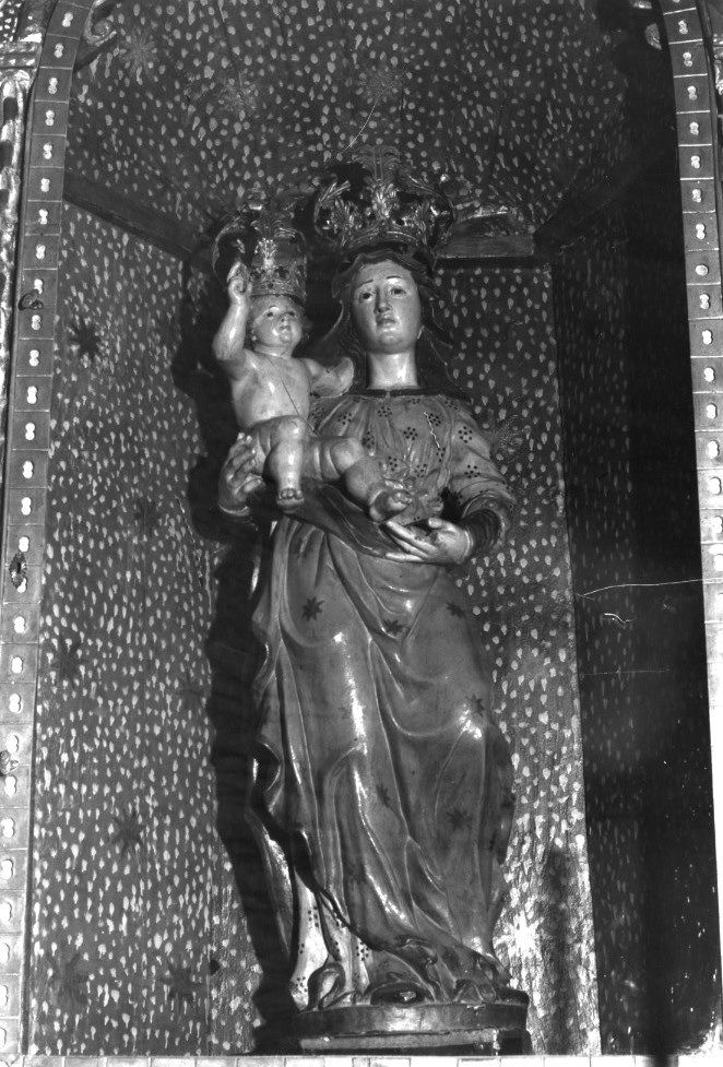 Madonna con Bambino (scultura) - bottega sarda (sec. XVIII)