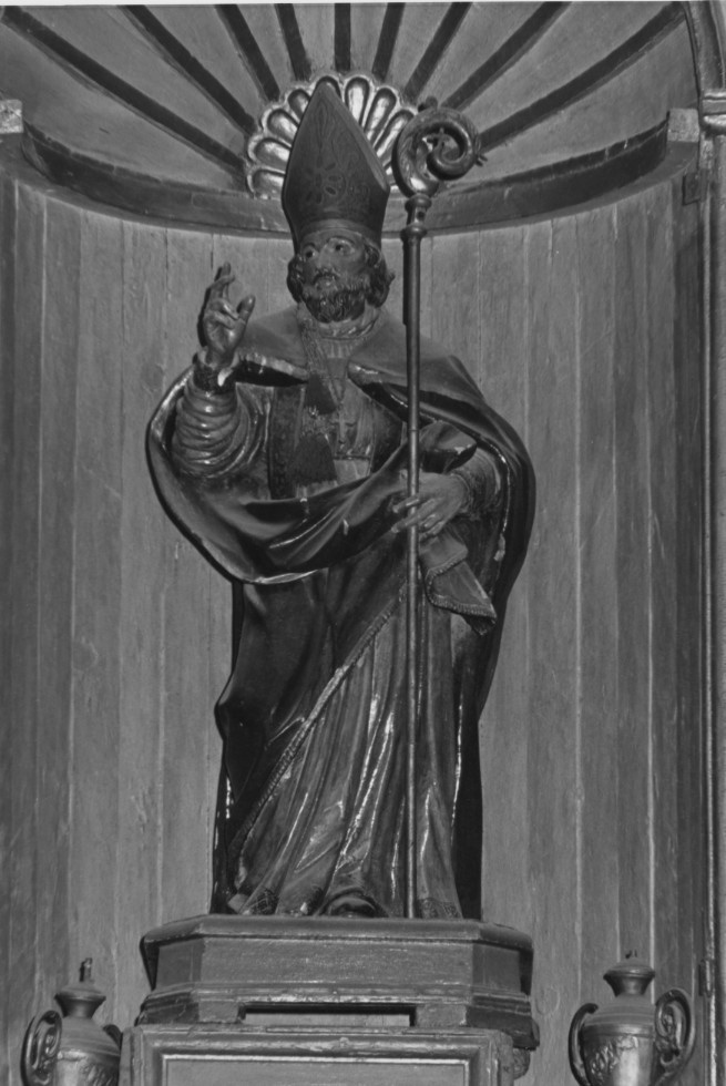 Santo vescovo (scultura) - bottega napoletana (seconda metà sec. XVIII)
