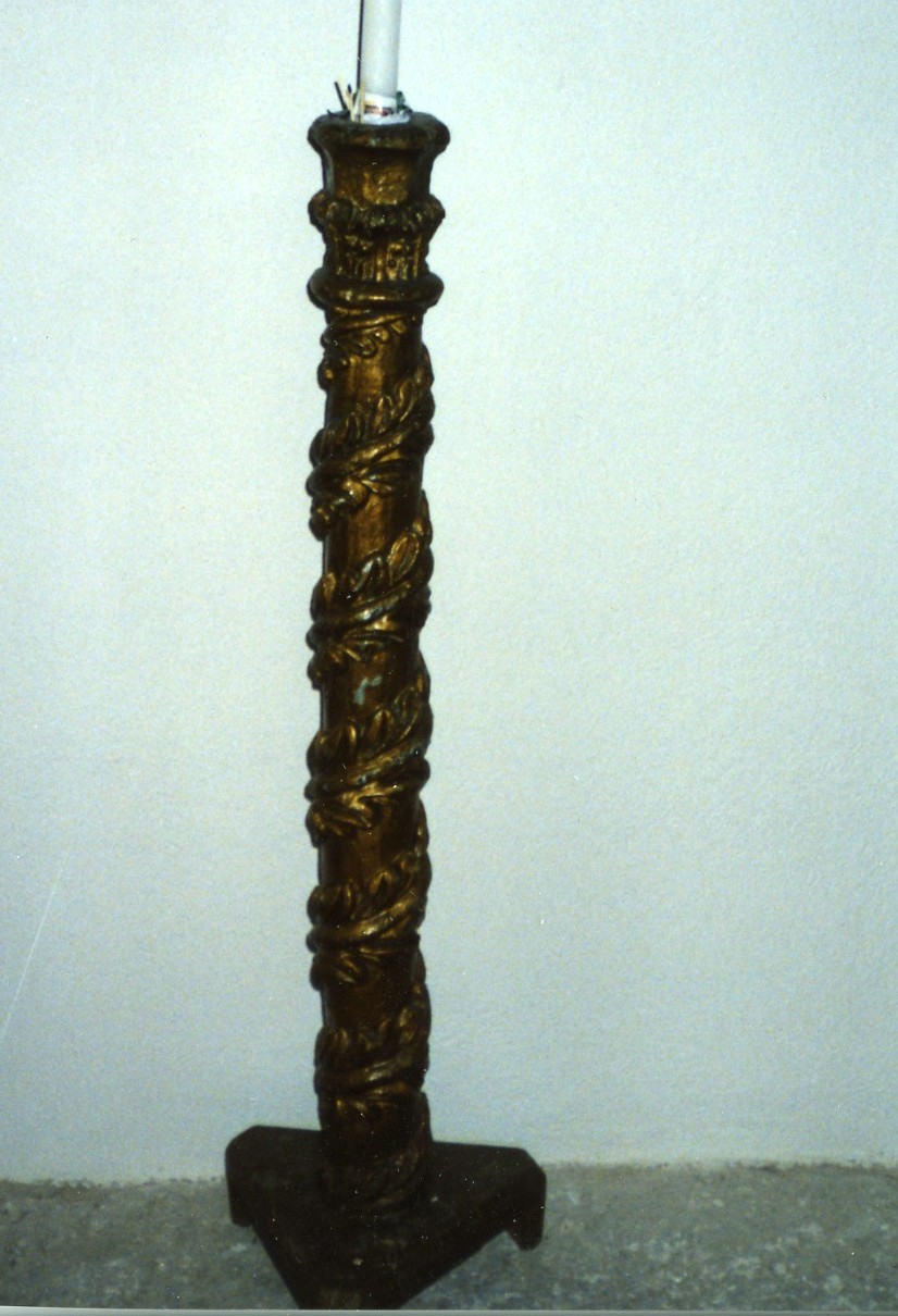 candelabro, coppia - ambito sardo iberico (seconda metà sec. XVII)