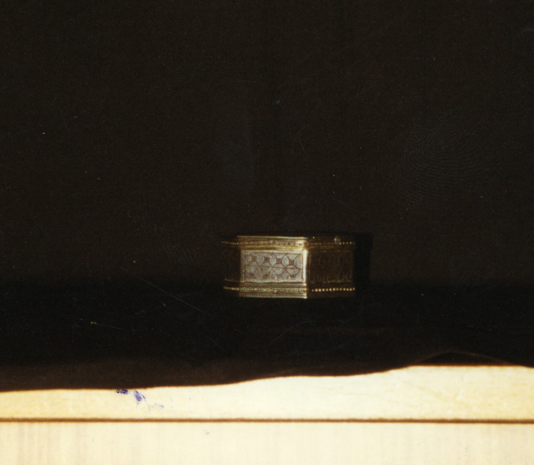 scatola per ostie - ambito sardo iberico (fine/ inizio secc. XVII/ XVIII)
