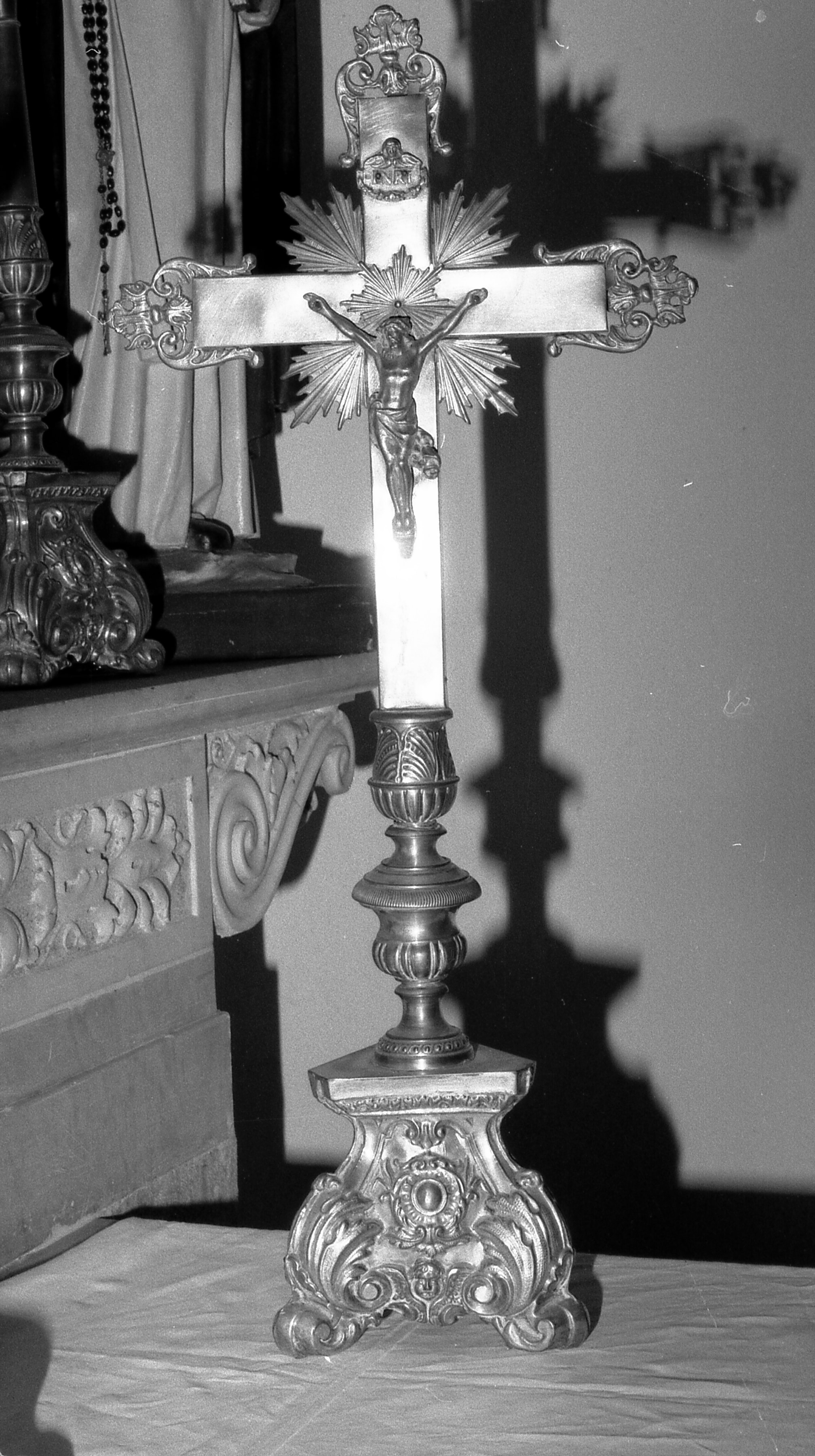 croce d'altare - produzione italiana (ultimo quarto sec. XIX)