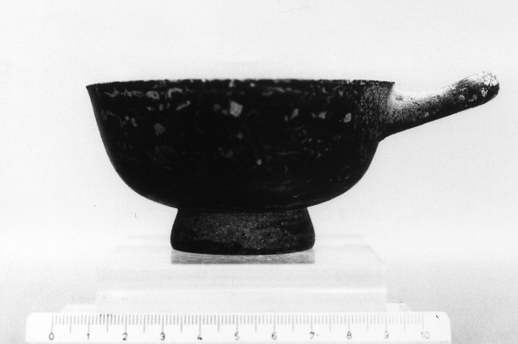 coppa (secc. IV a.C.-III a.C)