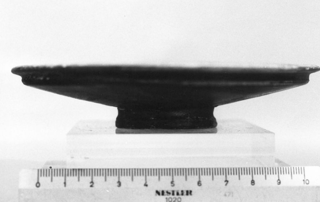 patera (prima metà sec. III a.C)