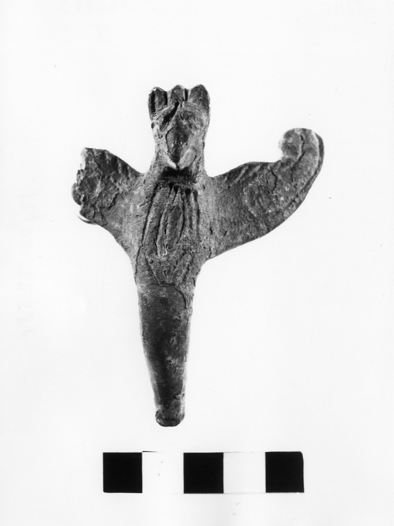 cista/ piede - produzione etrusca (sec. III a.C)