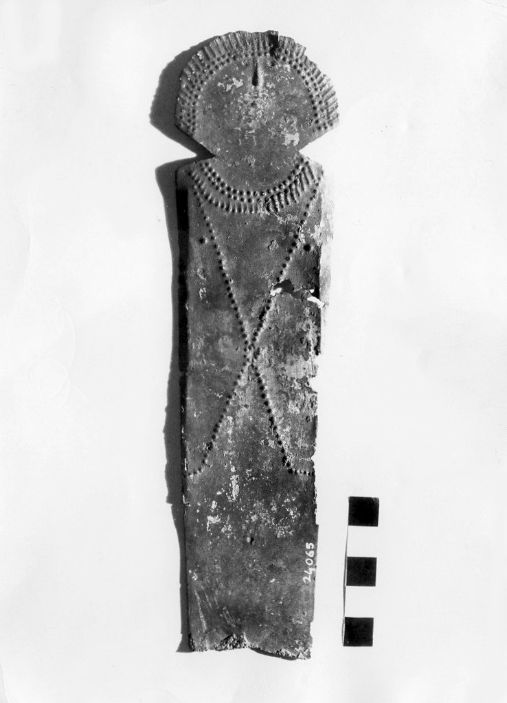 lamina antropomorfa (secc. IV a.C.-III a.C)