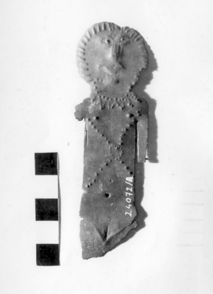 lamina antropomorfa (secc. IV a.C.-III a.C)