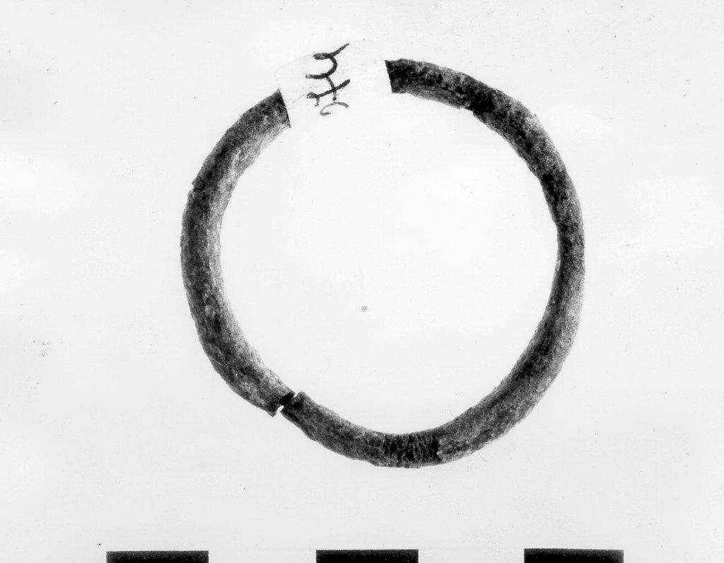 anello (secc. IV a.C.-III a.C)