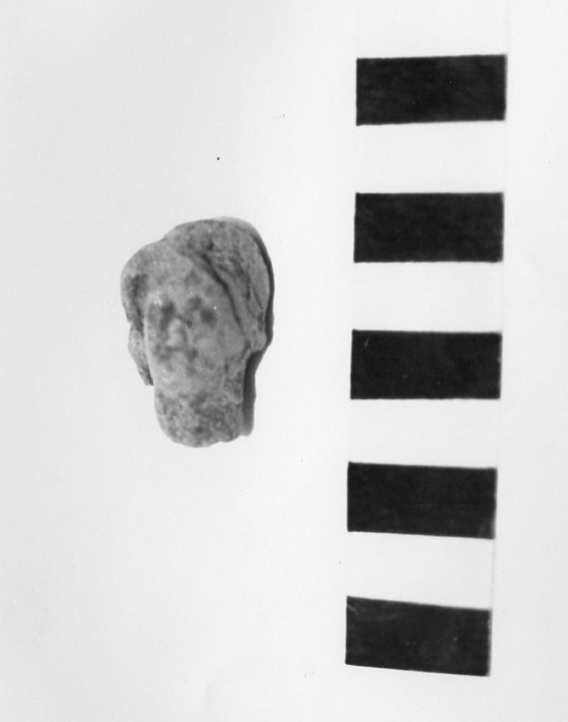 statuetta femminile/ testa (secc. III a.C.-II a.C)