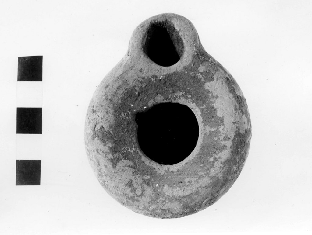 lucerna (secc. III a.C.-II a.C)