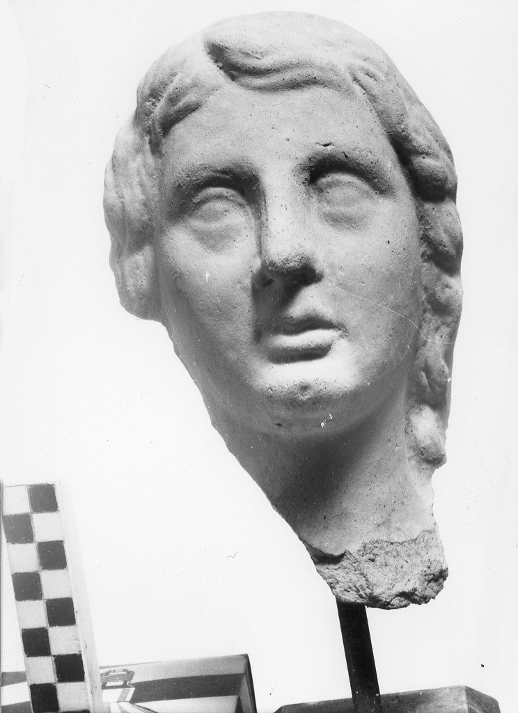 testa votiva femminile (sec. II a.C)